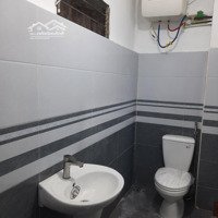 100M2, 3 Phòng Ngủ 9 Triệu, Nhà Riêng, Cho Gd, Sv, Ng Đi Làm , Kho Thuê, Ngõ Lê Thanh Nghị- Bách Khoa .