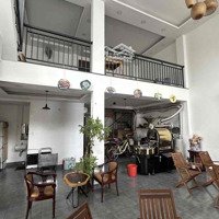 Nhà Góc 2 Mặt Tiền Đang Bán Cafe Khu Bình Phú 8X18- Hướng Tây Nam