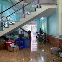 Cho Thuê Nhà Riêng 3 Tầng X 80M2. Ô Tô Để Trong Sân. Giá Bán 4,5 Triệu/Tháng