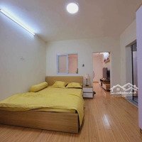 Bán Căn Hộ View Mặt Phố Quỳnh Mai, Hai Bà Trưng 70M2, Giá Bán 2.28 Tỷ