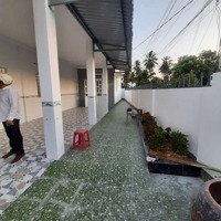 Cho Thuê Nhà Nguyên Căn Mới 225M2 Có Rào Riêng Tư