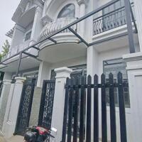 Villa 2 Tầng TT Thành Phố Hoàng Quốc Việt - Vị Trí Chỉ Cách Mặt Tiền 100 mét.️