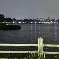 Mặt Hồ Trúc Bạch, Ba Đình, Duy Nhất 1 Nhà Bán - Giá Trong Mơ 69,4M/ 31Tỷ.