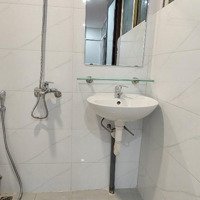 Nhà Đẹp Tập Thể Thái Thịnh, Ô Tô Dừng Đỗ, Nhà Mới Đẹp, 3 Phòng Đủ Nội Thất, 75 M2 Giá Bán 2.32 Tỷ