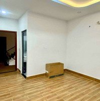 Bán Nhà Ngay Đầm Sen 5 Tầng 6 Phòng Ngủ-Hxt Thông -Có Thang Máy -90M2