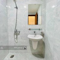 Nhà Mới Nguyên Căn Nguyễn Tri Phương Q10,Diện Tích41M2 (3.2X13M)Diện Tíchsử Dụng 215M2, 6 Phòng Ngủ 4 Vệ Sinh Thuê 22 Triệu/Th