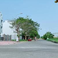 Bán gấp căn nhà phố khu dân cư 13E Intresco Phong Phú