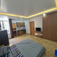 Cho Thuê Căn Hộ, 30-35M2, Giá Bán 5 Triệu Đồng. For Rent Apartment, 5 Millions In Waterfront.