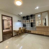 Tôi Cho Thuê Căn Góc 3 Phòng Ngủ Diện Tích 128M2, Chung Cư Hùng Vương Plaza, Q5. Full Nội Thất Giá 18 Triệu/Th