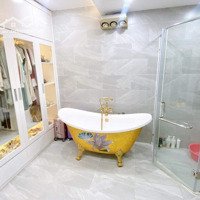 Bán Nhà Phố Trần Quang Diệu, Đống Đa 50M2 X 6 Tầng. Giá Bán 17 Tỷ Có Thương Lượng. Tin Thật 100%.