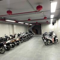 Toà nhà văn phòng mặt phố Nguyễn Văn Cừ 130m-MT 7m mới xây có hầm, thang máy 