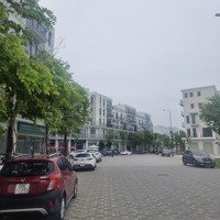 Bt The Manor Center Park Nguyễn Xiển
Diện Tích 133M X5 Tầng,Mặt Tiền32M Lô Góc 
Giá Bán 39.9 Tỷ