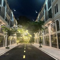 Bán Nhà Phố Thương Mại Liền Kề Sen Vàng Town - Bình Chánh