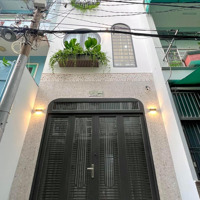 Nhà Đường Quang Trung Có Hệ Thống Smart Home Ngay Trung Tâm