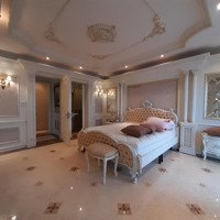 Nhà Em Bán Gấp Căn Hộ 162M2, 3 Phòng Ngủgiá Bán 6,6 Tỷ Chung Cư 249A Thuỵ Khuê-Tây Hồ. Liên Hệ: 0888486262.