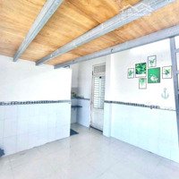 Duplex Ngay Công Viên Gia Định, Iuh,Vlu, Sân Bay Tân Sơn Nhất