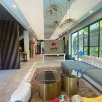 Nhà Mình Cần Bán Biệt Thự Ciputra.diện Tích230M2.Mặt Tiền10M. Sân Chơi. Bể Bơi. Bể Cá Koi. Ko Lỗi Phong Thuỷ