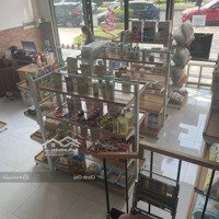 Cần Sang Shop Mẹ Bé Đang Hđ Bình Thường