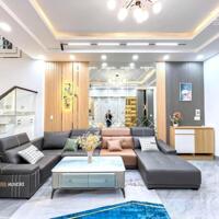 Nhà trệt 2 lầu full nội thất 4PN đường D7 lộ 20m khu Hồng Loan cách đường Trần Hoàng Na chỉ 100m