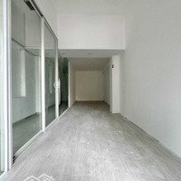 Mặt Bằng Mới Toanh Giá Hời 30M2 Con Đường Trương Định - Trung Tâm Thành Phố Quận 3