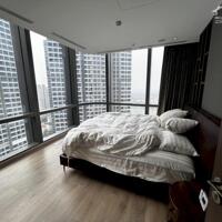Cho thuê căn hộ 4 phòng ngủ tòa Landmark 81 diện tích 186m2.