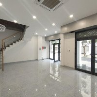 Cho Thuê Nhà Phố Nguyên Căn 5 Lầu, 108M2 Vinhomes Grand Park Giá 10 Triệu