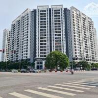 ShopHouse 2 tầng đế, hàng xóm Vinhomes Riverside, cạnh Vinschool, diện tích 122m tầng 1, mặt tiền 7.5m