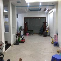 Cho Thuê Nhà Nguyên Căn 11 Phòng Ngủ Ở Giang Biên 100M2 X5 Tầng, Giá Thuê 30 Triệu/Tháng