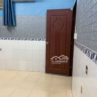 Phòng Sạch Sẽ, Máy Lạnh Và Wc Riêng, Xe Mp