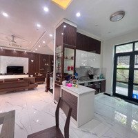 Cho Thuê Nguyên Căn Biệt Thự Vinhomes Imperia Cực Đẹp