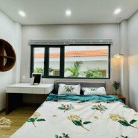 Bán Nhà 70M2 - Có Thang Máy - Phân Khúc 8 Tỉ Đường 7M