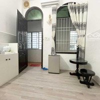 Cho Thuê Phòng Trọ 20M2 Đường Củ Chi Full Nội Thất Giá Rẻ 2,4 Triệu