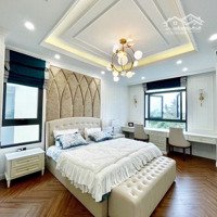 Cho Thuê Biệt Thự Verosa Park, 7X15M 1 Trệt 3 Lầu 4 Phòng Ngủfull Nt Cao Cấp
