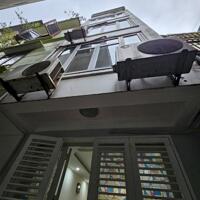 Cho thuê nhà ngõ 87 Trịnh công sơn full đồ, 5 tầng, 20m ra mặt phố ngắm view hồ