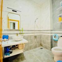 Siêu phẩm ngay trường đại học Giao thông vận tải, quận 9, ngang 5m, 90m2, 3 tầng, 6 tỷ.