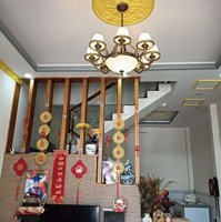 Bán Nhà Lầu Gần Vòng Xoay An Phú -Thuận An