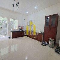 Nhà 3 Lầu 5 Phòng 6 Vệ Sinhgiá Chỉ 23 Triệu - Có Máy Lạnh