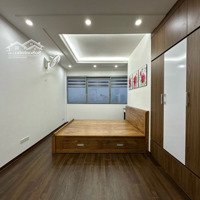 Hot! Bán Gấp Ch Vip Eurowindow 27 Trần Duy Hưng 120M2 - 3 Phòng Ngủnội Thất