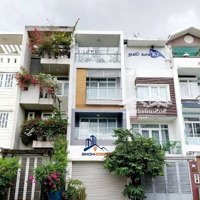 Cho Thuê Nhà 320M2Khu Đô Thịan Phú-Trệt 3 Lầu 5 Phòng Ngủ,Giá Tốt