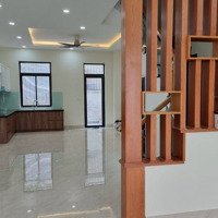 Nhà Phố Compound Lakeview City Hoàn Thiện Cơ Bản, Giá Thuê 25 Triệu/Tháng