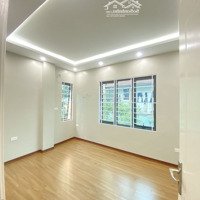 Nhà Mới Xây 40M2 X 5Tang X 4 Phòng Ngủ- Louis City, Đại Mỗ , Nam Từ Liêm