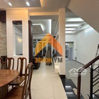 Villa Q2 Gần Cầu Sg Khu Compound 4 Phòng Ngủnội Thất Như Hình Dọn Vào Ở Ngay