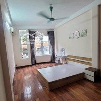 Cho Thuê Nhà Ở Mễ Trì Hà, 40M2, 5 Tầng, Full Đồ