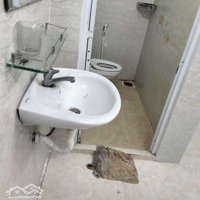 Cho Thuê Nhà Đường Phạm Hùng P4.Q8 Dt.5×10 } 1 Lầu 2 Phòng 2 Toilet.