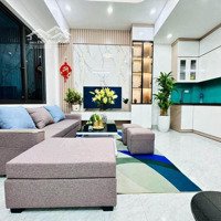 Hiếm Bán Nhà Cổ Nhuế 39M2, Phố Kinh Doanh, Oto Đỗ Cửa Giá Giảm Sâu