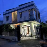 Cần bán nhanh căn nhà đẹp Vĩnh Ngọc, Nha Trang 2 mặt tiền,  DT nhà 112m sổ hoàn công