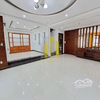 Biệt Thự Sau Song Hành 400M2 Giá Chỉ 40 Triệu , Mới Đẹp , Sàn Trống