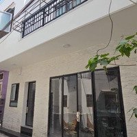 Bán Nhà Dương Quảng Hàm, 45M2, 2 Tầng, Nhỉnh 4 Tỷ.