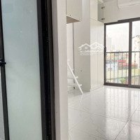 Bóc Tem Ccmn 30M2. Full Đồ Có Gác Xép, Cửa Sổ Ban Công Tại Đông Tác