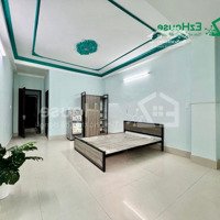 Cho Thuê Chdv 1 Phòng Ngủrộng 40M2 Ngay Thoại Ngọc Hầu - Tân Phú